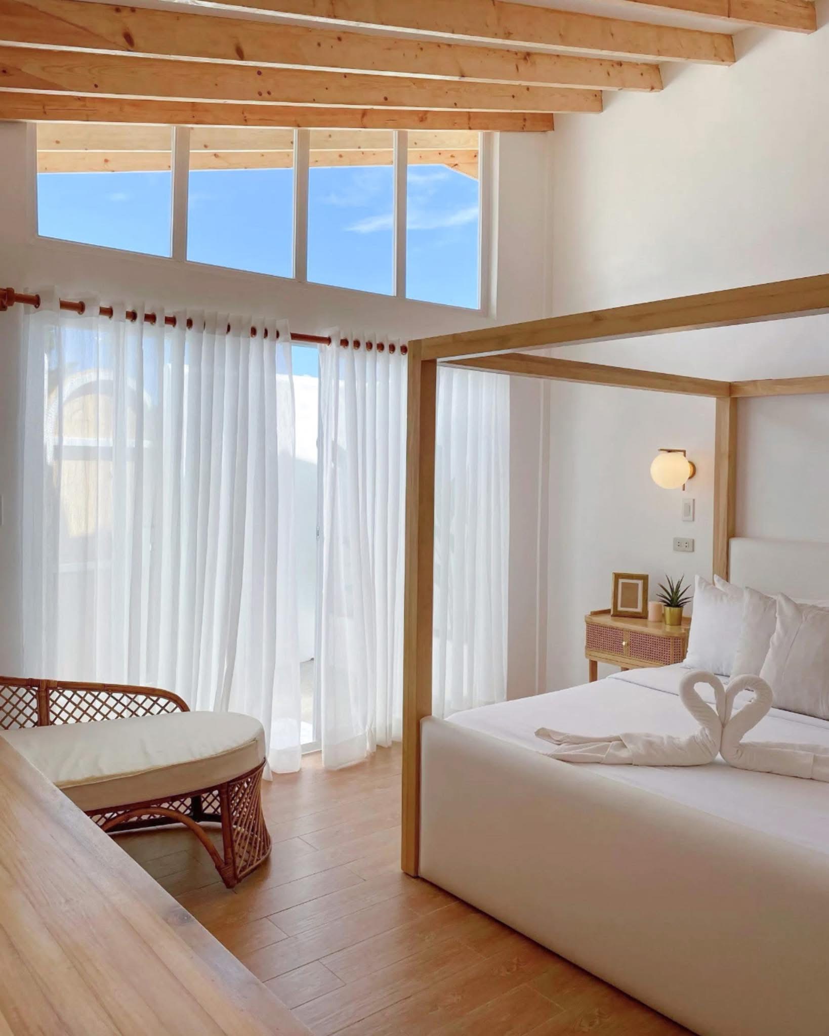 Honeymoon Suite