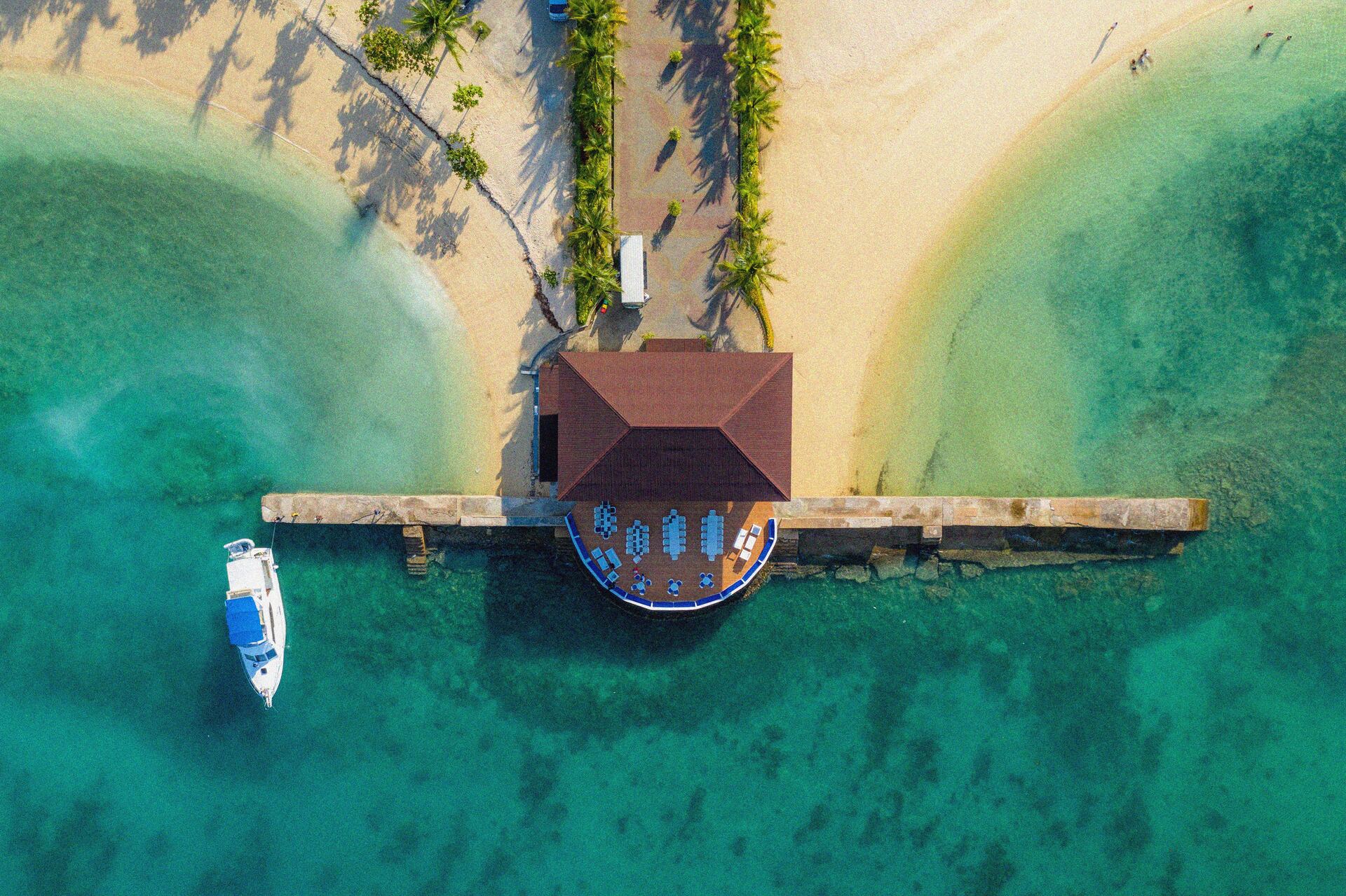 Sundowners Resort coastline at dusk