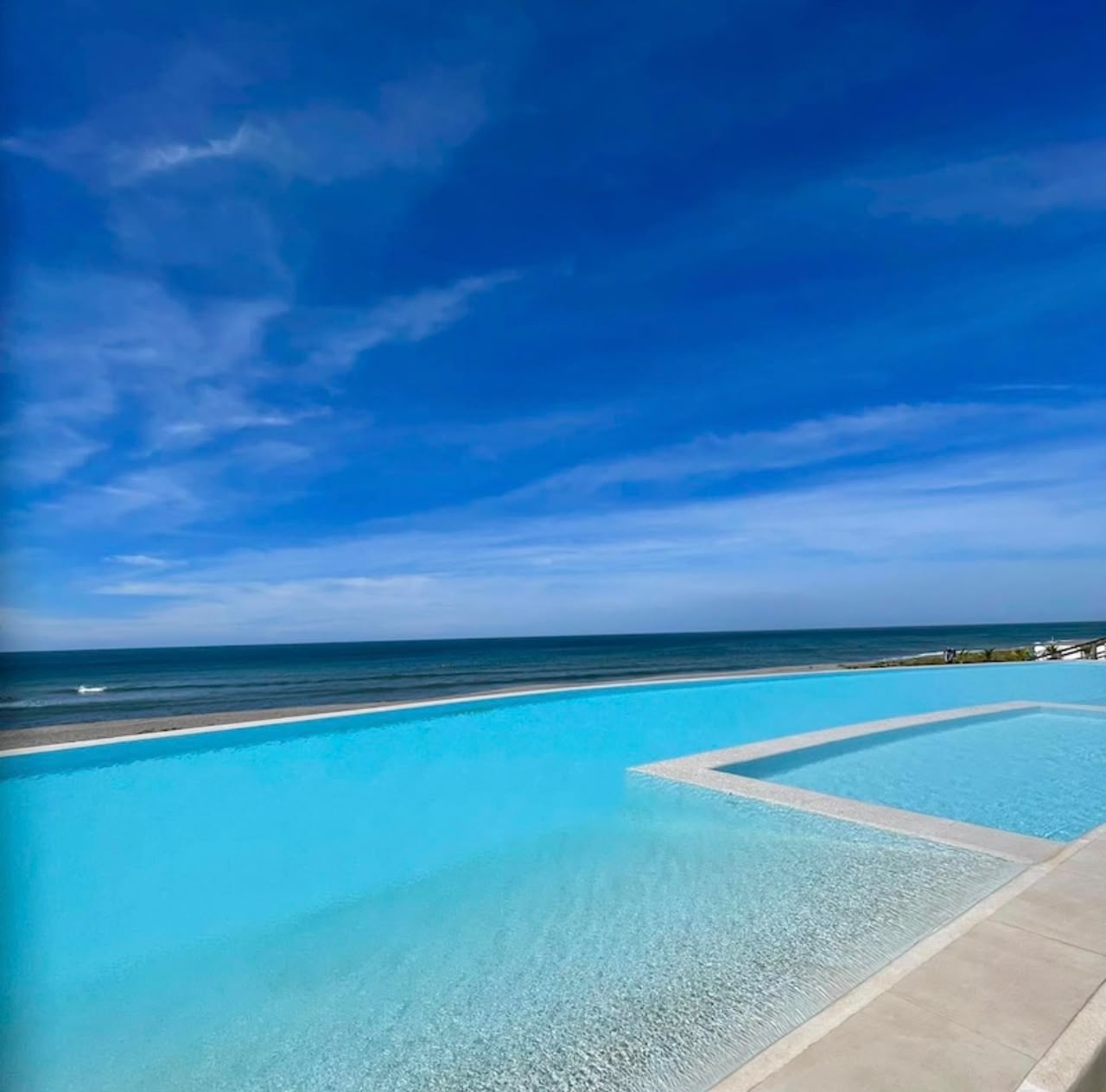 Beachfront Infinity Pool